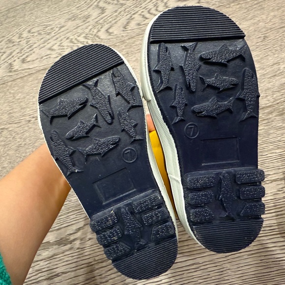 Brand new Rain Boots and winter Boots - Picture 2 of 4